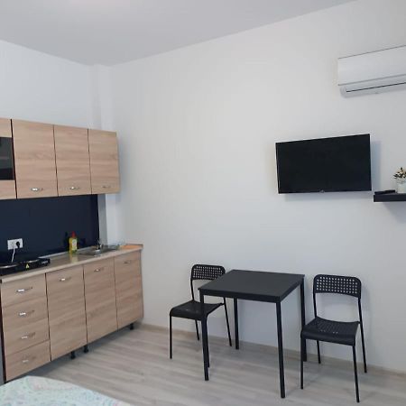 Central Comforts Apartments Bukarest Exterior foto